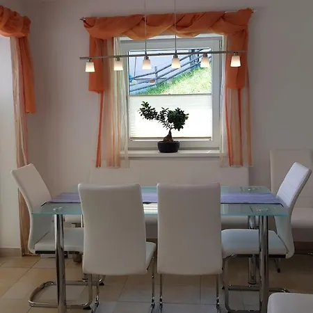 Apartmenthaus Unterweger Апартаменты Нойкирхен-ам-Гросфенедигер